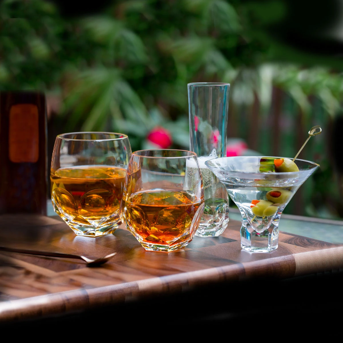 Steuben Tortoise Champagne Glass, Single 4 Steuben Tortoise Champagne Glass, Single - Image 2